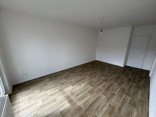 Wohnzimmer - Etagenwohnung mit 59,10 m&sup2; in Seeland zur Miete