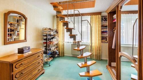 1. OG Ankleidezimmer 1 - 