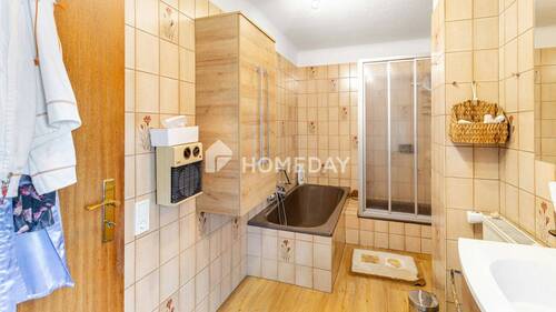 1. OG Badezimmer 1 - 