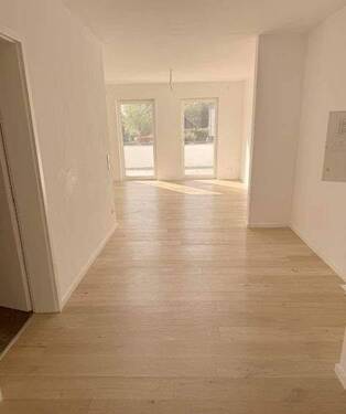 Diele mit Blick zum Wohnzimmer - Etagenwohnung mit 138,00 m² in Kaarst zur Miete