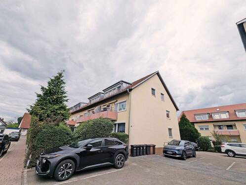 Anwesen Süd-Ost-Ansicht - 