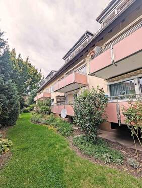 Anwesen Süd-Ansicht - 2 Zimmer Etagenwohnung zum Kaufen in Feucht