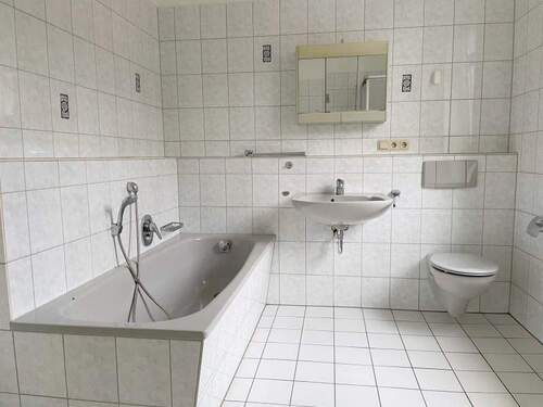 Badezimmer Ansicht 2 - 