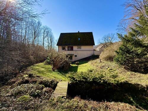 Hausansicht III - 6 Zimmer Mehrfamilienhaus, Wohnhaus in Lindenfels / Winkel