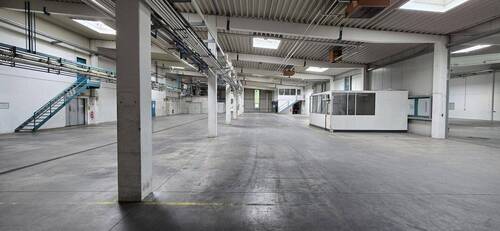 Produktionshalle Ansicht 2 - 