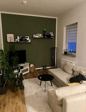 Wohnzimmer - 2 Zimmer Etagenwohnung zur Miete in Nürnberg