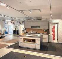 Vielseitige Immobilie - nutzbar für Gewerbe Büro Praxis - Ausstellung mit Wohnung in zentraler Lage - Oberasbach Altenberg