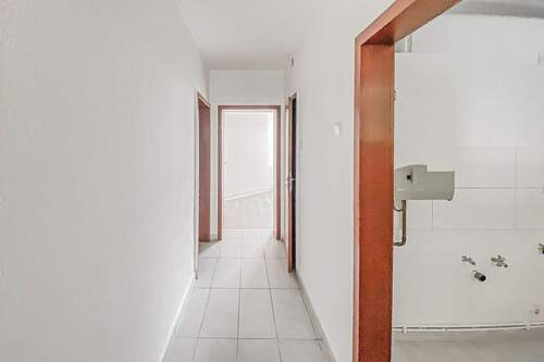 Eingangsbereich/Flur - 2 Zimmer Etagenwohnung zur Miete in Bochum