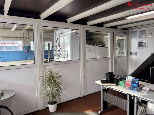 Büro 1 von 2 Gewerbeobjekt - 