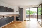 Küche und Balkon - Etagenwohnung mit 54,40 m&sup2; in Burglengenfeld zum Kaufen