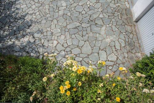 Parkflächen vor dem Haus - 