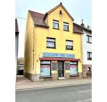 Merchweiler: 1 Fam.-Haus mit Ladenlokal in zentraler Lage!