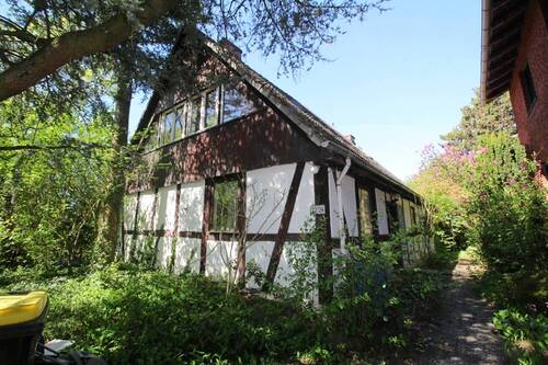 Althaus - 1 Zimmer Mehrfamilienhaus, Wohnhaus in Bremen