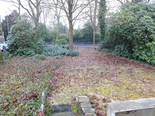 Blick zur Einfahrt - 