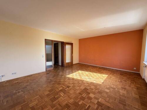 Wohn-,Esszimmer - 3 Zimmer Etagenwohnung zum Kaufen in Heppenheim