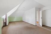 Zimmer 2 im Dachgeschoss - 