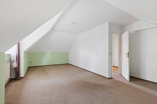 Zimmer 2 im Dachgeschoss - 