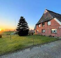 Sanierungsbedürftiges Reetdachhaus in Hamburg-Kirchwerder am Elbdeich