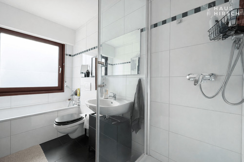 EG Dusch-/Wannenbad - 