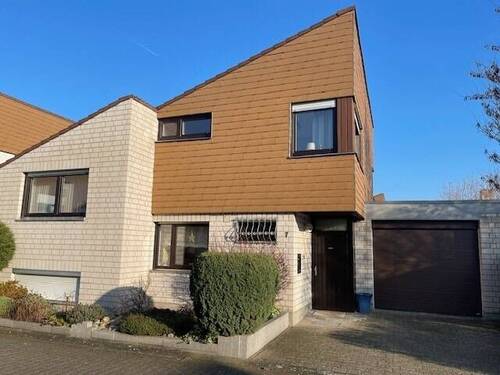 Außenansicht - Einfamilienhaus mit 144,00 m&sup2; in Mühlheim zur Miete