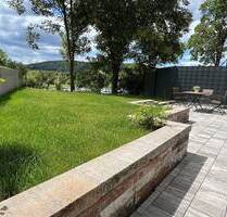 Helles Reihenendhaus mit Garten & Terrasse - Neuwertig - Höchst