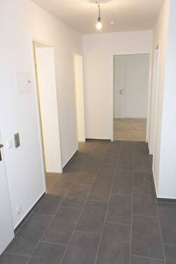 Diele - 3 Zimmer Etagenwohnung zur Miete in Unterhaching