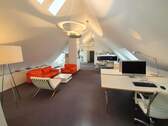 Bis zu 3 Arbeitsplätze in modernem 120 m² Gemeinschaftsbüro zu v - Büro in München zur Miete