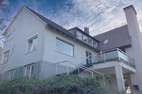 Ansicht - 8 Zimmer Mehrfamilienhaus, Wohnhaus zum Kaufen in Gerlingen