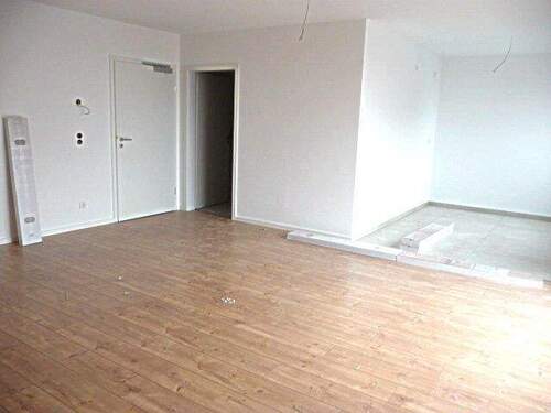 Bild 3 - 4 Zimmer Etagenwohnung in Regensburg