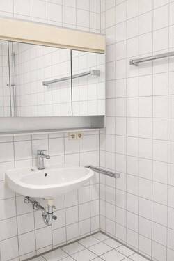Bad - 2 Zimmer Etagenwohnung in Geislingen