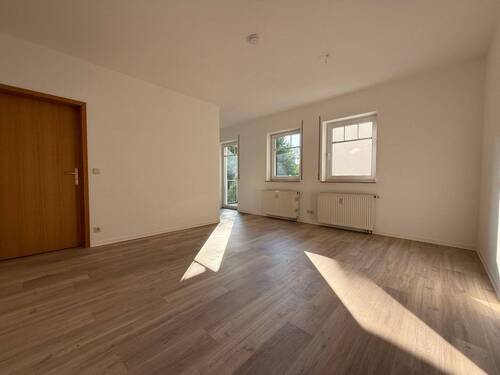 Wohnzimmer - 1 Zimmer Etagenwohnung zur Miete in Lichtenstein