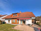 Terrassenansicht - Großzügiges Einfamilienhaus in Feldrandlage