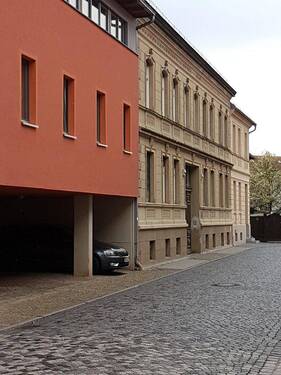 Straßenfassade Hoock 8a - Zweiraumwohnung sanierter Altbau Innenstadt