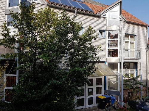 Hoffassade li. OG Balkon - 2 Zimmer Etagenwohnung in Stendal