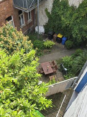 Blick auf Balkon und Terrasse - 
