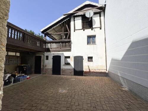 Nebengelass - Einfamilienhaus mit 136,60 m² in Crossen zum Kaufen