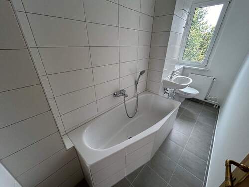 Badezimmer - 3 Zimmer Etagenwohnung zur Miete in Seeland