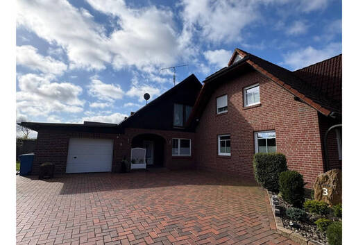 Hofauffahrt - 6 Zimmer Einfamilienhaus zum Kaufen in Friesoythe