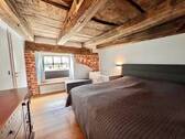 Schlafzimmer 1. OG Hauptwohnung - 
