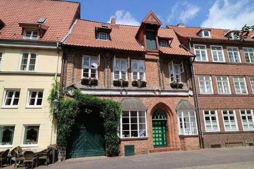 Ansicht - Wohnen und Arbeiten im Zentrum von Lüneburg - saniertes Stadthaus mit Stellplatz und Gewerbeeinheit