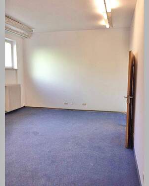 Raum 1 im UG links - 1 Zimmer Büro zur Miete in Freilassing