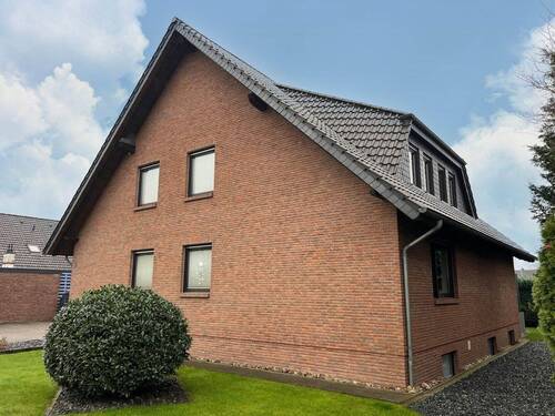 Ansicht Straße.jpg - 3 Zimmer Etagenwohnung in Gifhorn