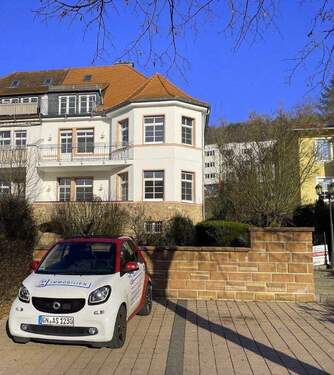 Hausansicht - 2 PKW Stellplätze - 7 Zimmer Doppelhaushälfte zur Miete in Bad Orb