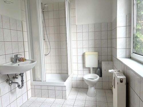 Bad EG - Mehrfamilienhaus, Wohnhaus in Güstrow zum Kaufen