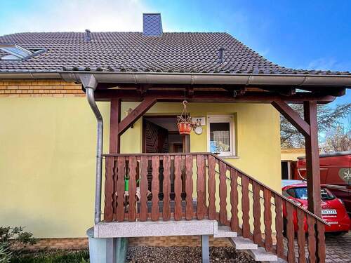 Hauseingang - Einfamilienhaus mit 123,00 m&sup2; in Leipzig zum Kaufen