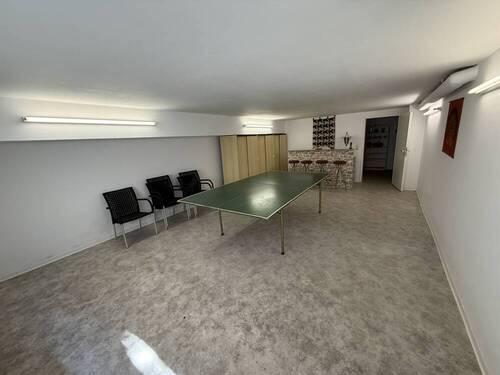 UG Bar - 