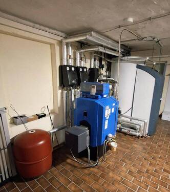 Heizungsanlage im Keller - 