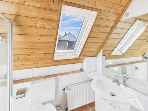 Badezimmer rechts - 