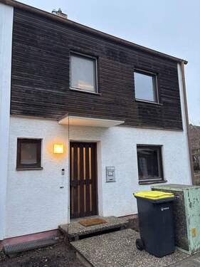 Bild 2 - 8 Zimmer Reihenendhaus zum Kaufen in Niederwerrn