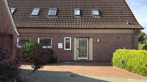 Hausansicht - 7 Zimmer Einfamilienhaus in Aurich